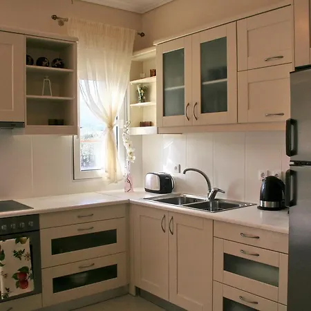 Nereides Luxury Villas 2 كاتو الميري