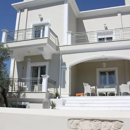 Nereides Luxury Villas 2 بيت للعطل *