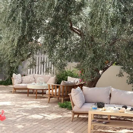 Nereides Luxury Villas 2 كاتو الميري